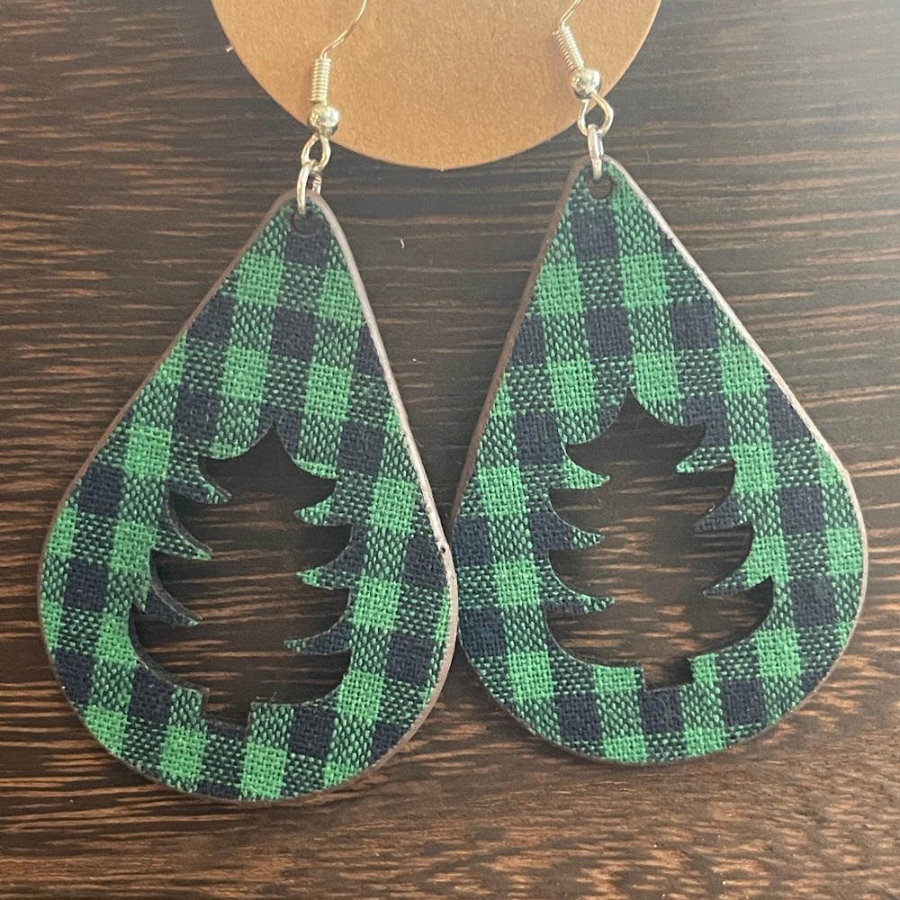 Buffalo Plaid Teardrop Tree Earrings